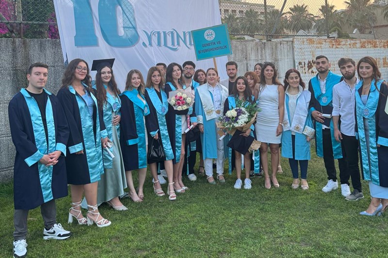 BÖLÜMÜMÜZÜN 2024-2025 MEZUNLARI BÖLÜMÜMÜZÜN 2024-2025 MEZUNLARI